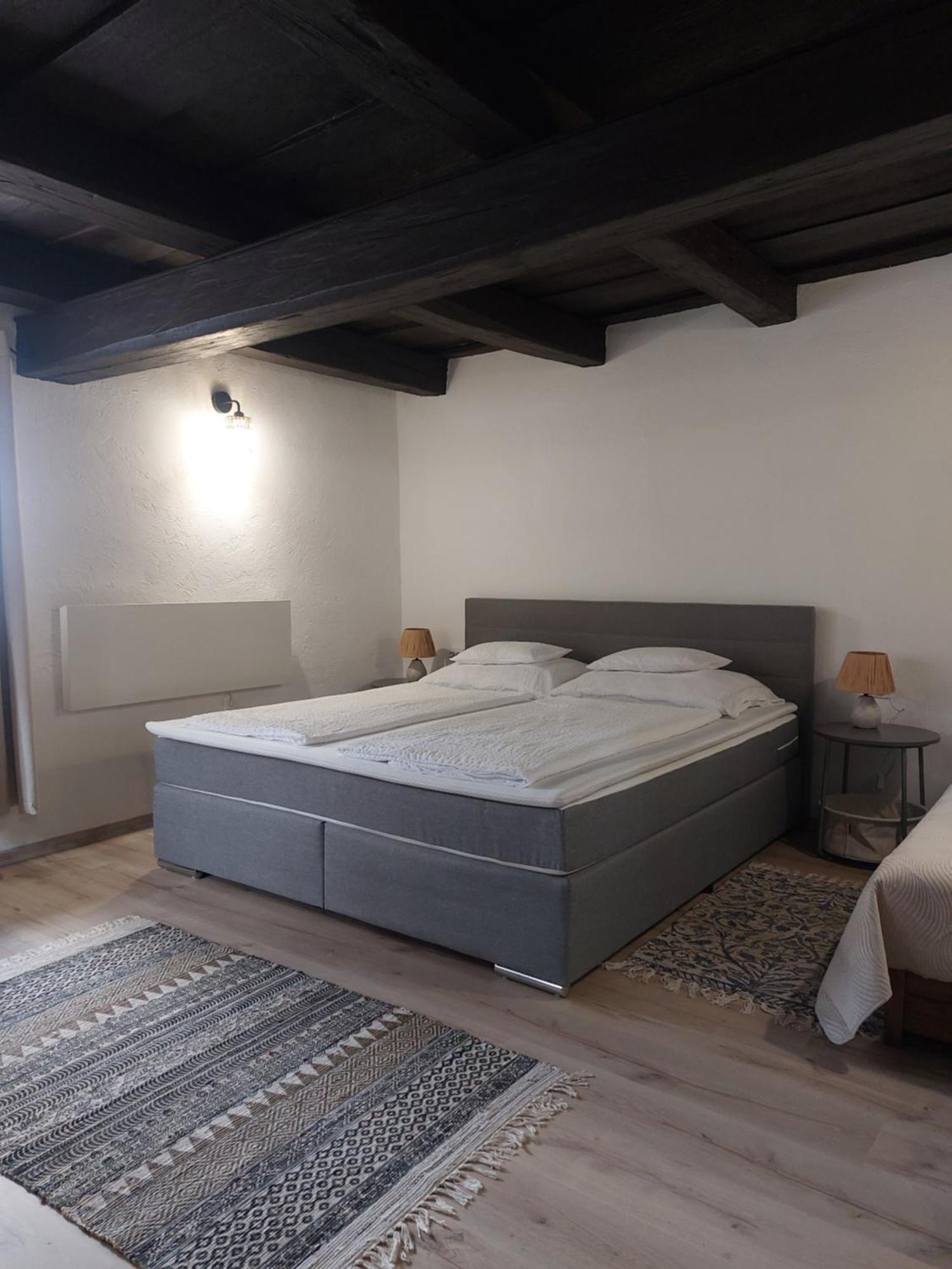 טיהאני Babamuzeum Apartman מראה חיצוני תמונה