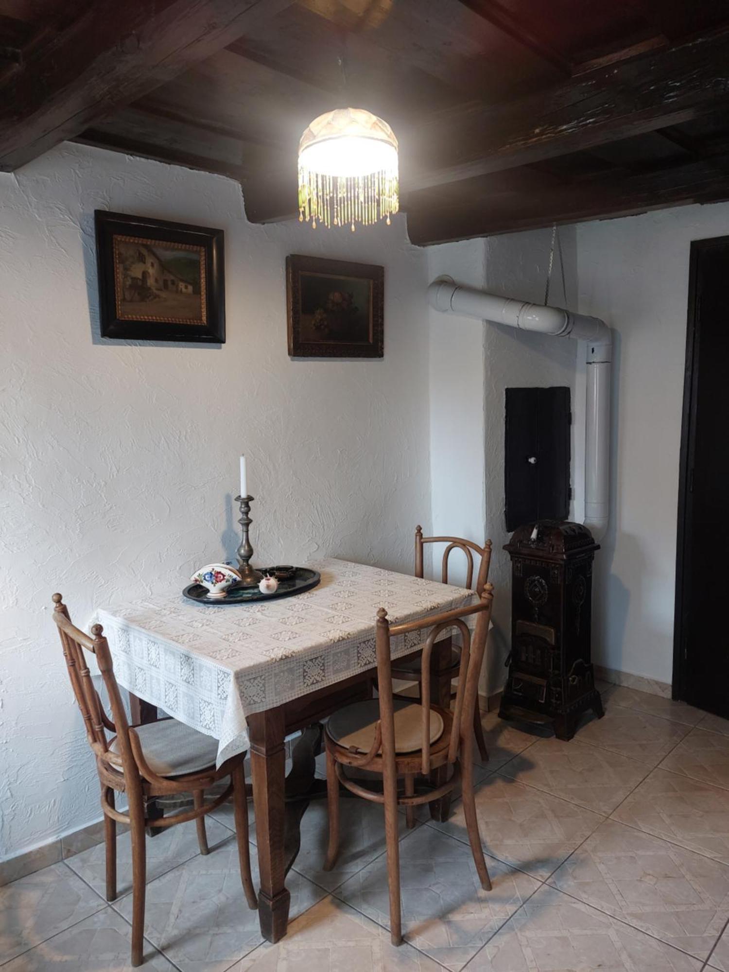 טיהאני Babamuzeum Apartman מראה חיצוני תמונה