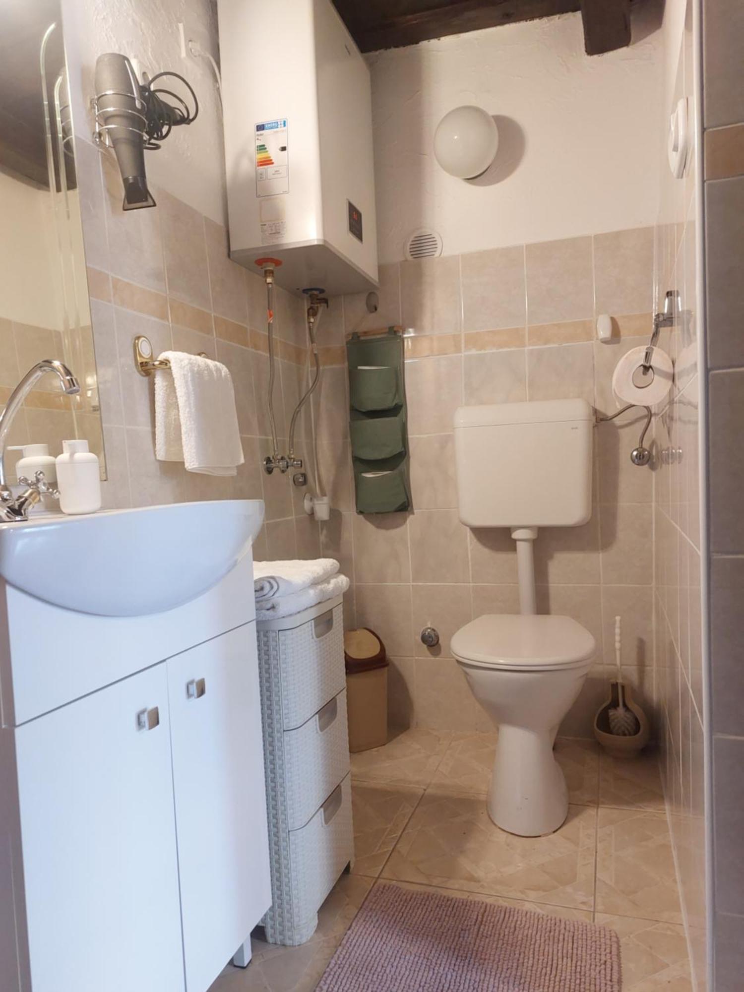 טיהאני Babamuzeum Apartman מראה חיצוני תמונה